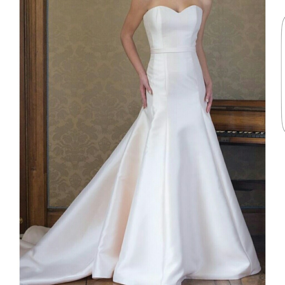 Augusta Jones "Rebecca" wedding dress
